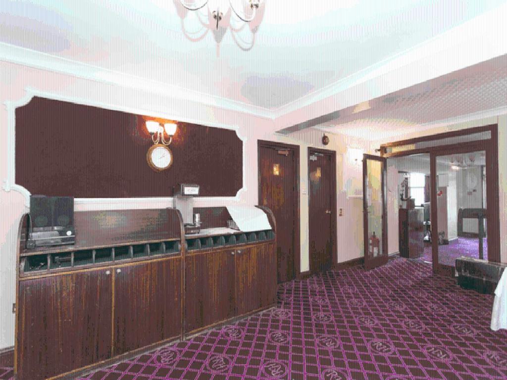 Oyo Ridgeway Hotel Chingford Buitenkant foto